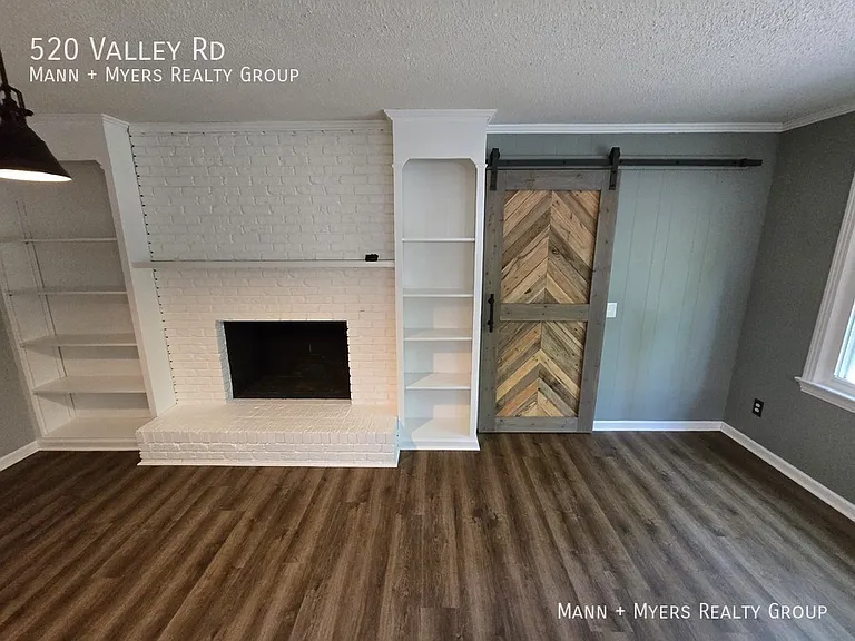 520 Valley Rd — Photo 17