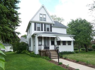 329 Oak St, Hampshire, IL