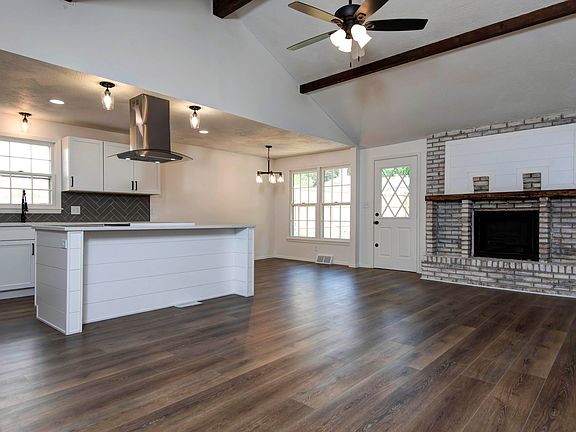 5th image of 941 W Glenwood Street
