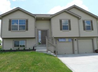 18913 E 16th St, Independence, MO 64058