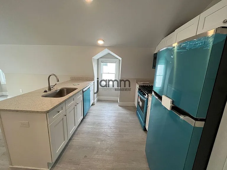 1966 Randall Rd #5 — Photo 8