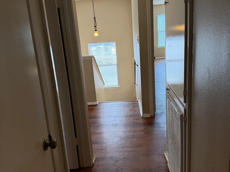7710 Heathridge — Photo 11