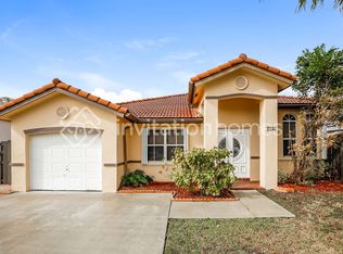 8210 SW 163rd Pl, Miami, FL 33193