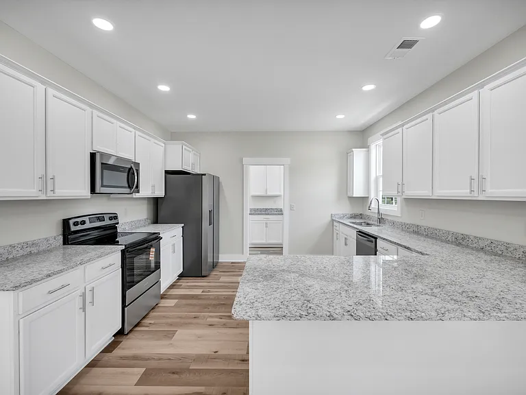 1158 Olympia Ave — Photo 20