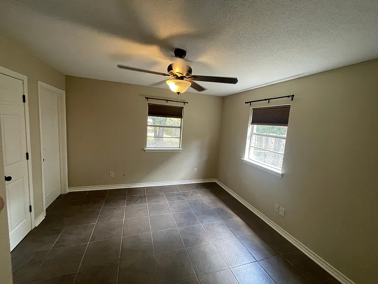 Ridgeway Dr — Photo 6