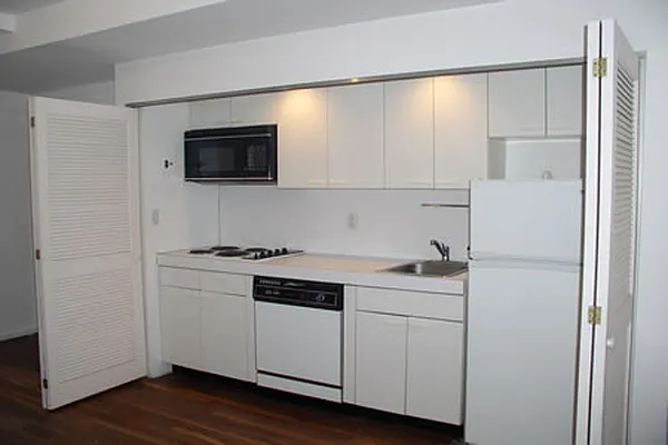 Sold by Steven Corcoran Real Estate | media 18