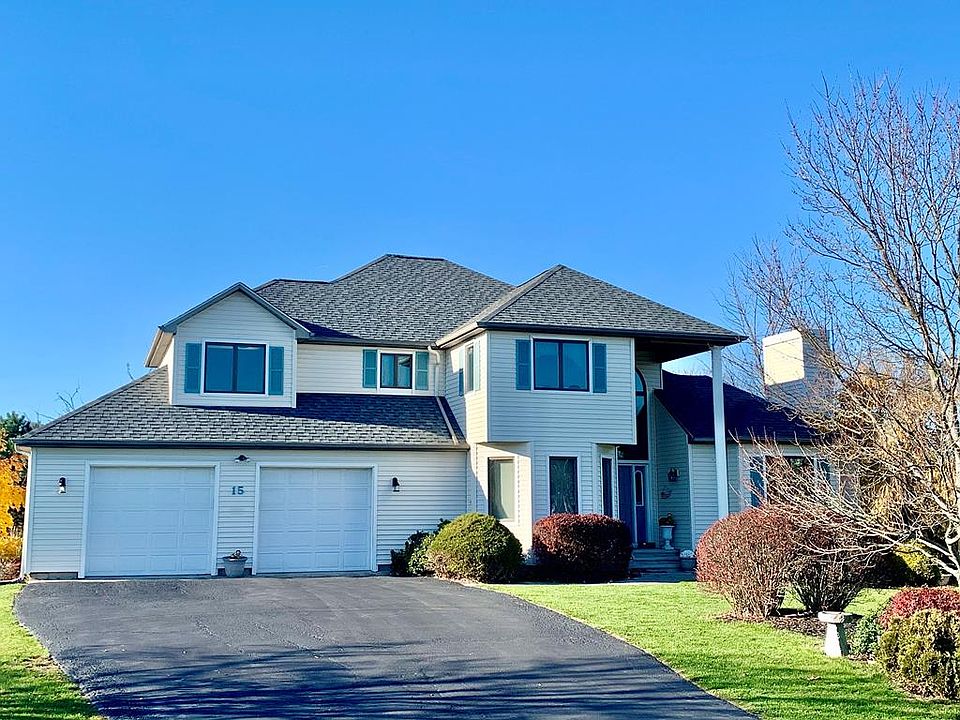 1st image of 15 Chelsea Dr