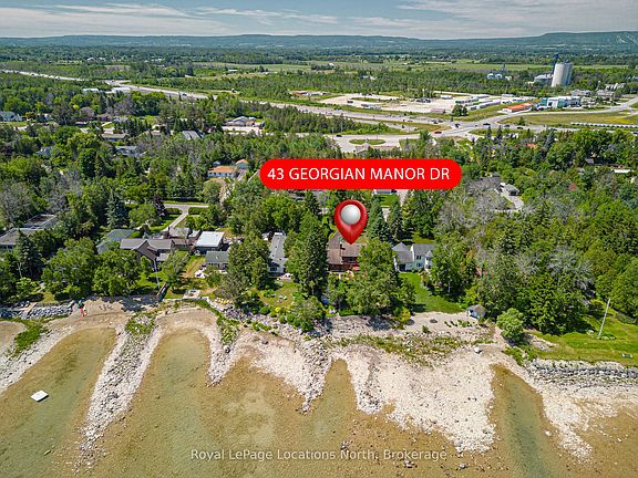 5th image of 43 Georgian Manor Dr