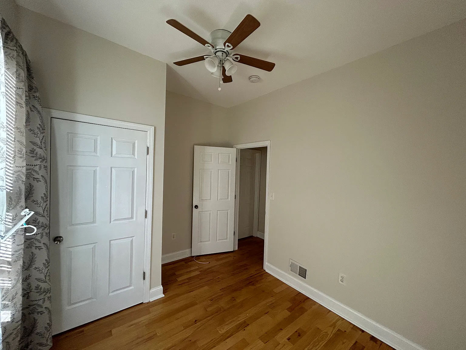 3 bed, $850 — Photo 4