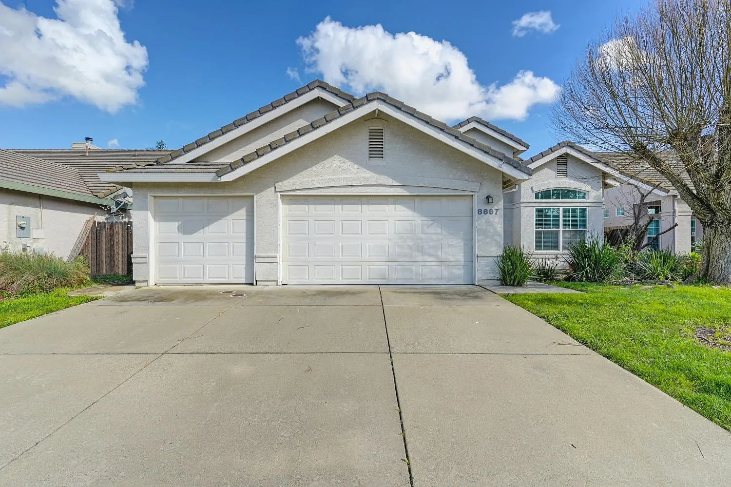 8667 Summer Sun Way photo 1