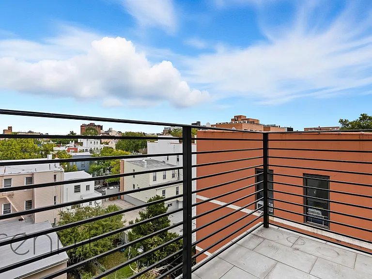 187 20th St #3B — Photo 7