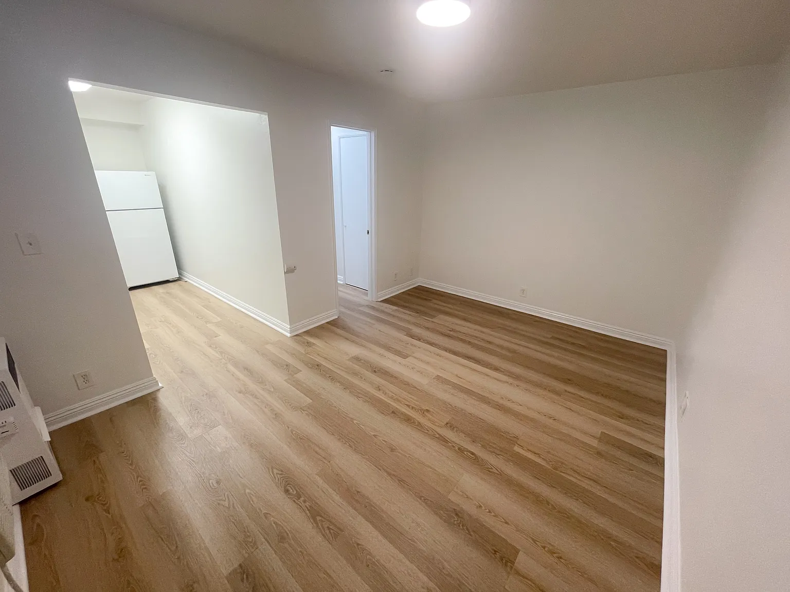 Studio, 326 sqft, $1,850 — Photo 3