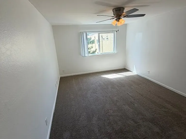 407 Fairmount Ave — Photo 52