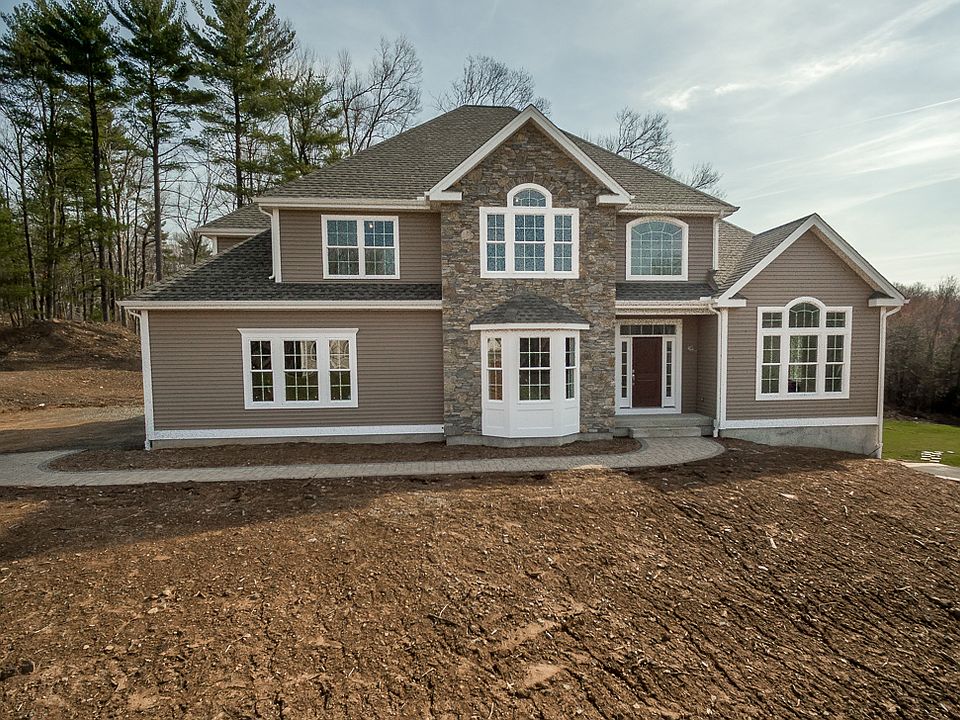 1st image of 16 Hawthorne Ln