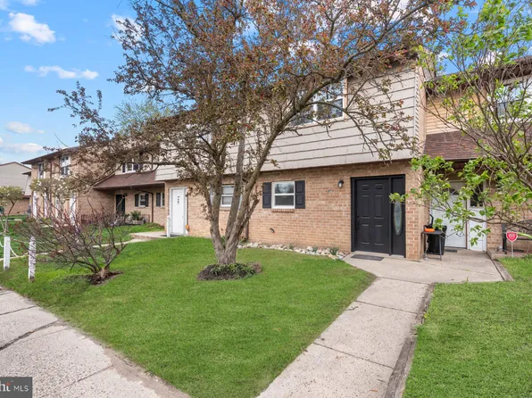 261 La Cascata Tnhs, Clementon, NJ 08021