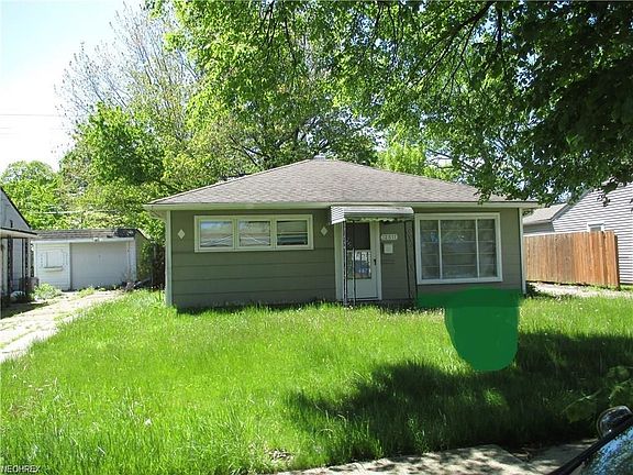 2nd image of 12811 Summerland Ave
