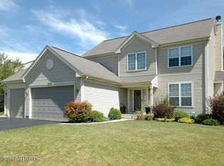 5735 Breezeland Rd, Carpentersville, IL 60110