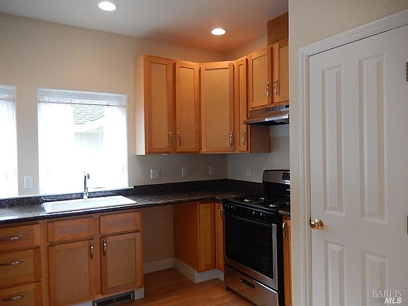 5th image of 8067 Maple Avenue