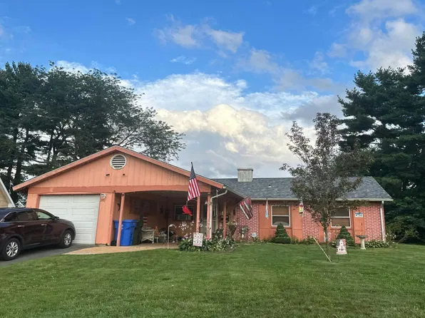 251 Somerset Dr, Willingboro, NJ 08046