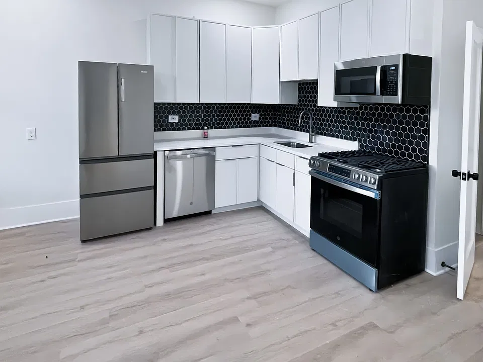 942 N Damen Ave #1R