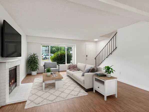 Townhomes at Melody Hill - Beautifully Renovated Townhomes, 21912 64th Ave W #203, Mountlake Terrace, WA 98043