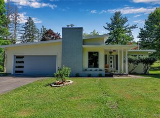 1651 Hubbard Rd, East Aurora, NY 14052