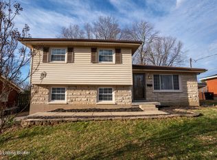 3302 Startan Ct, Louisville, KY
