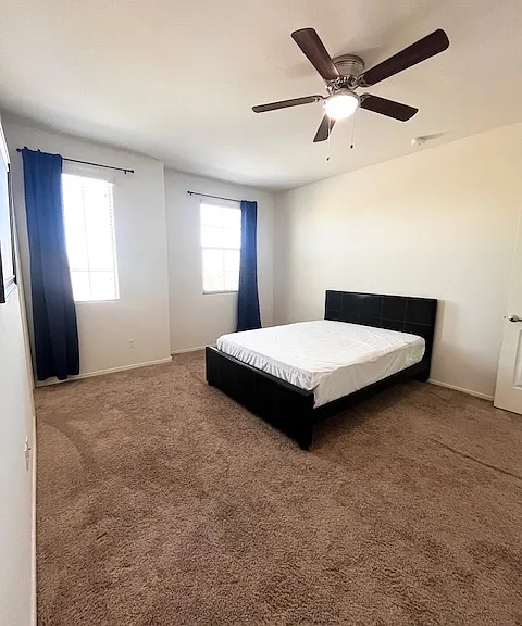 7910 S 42nd Ave — Photo 11