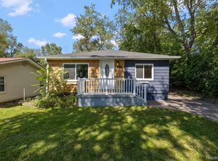 2061 Galloway St, Auburn Hills, MI 48326