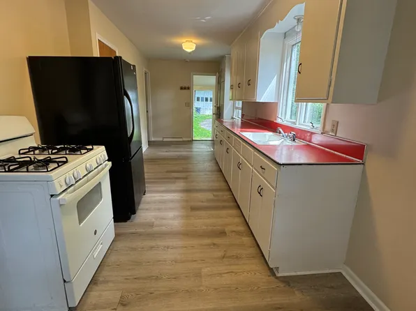 3814 Fennell St, Skaneateles, NY 13152