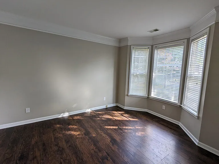 12 Lake Valley Ct — Photo 12