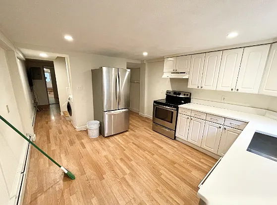 16 Greenwich St #16 — Photo 2