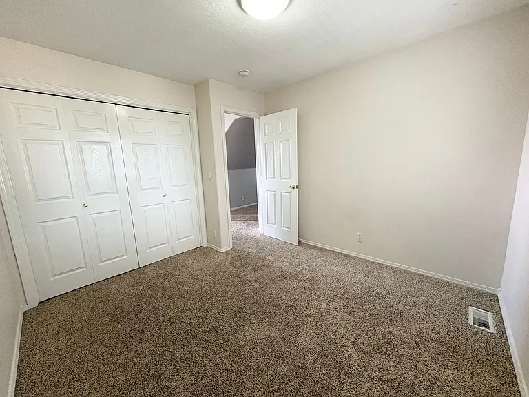 1749 W Greenhead Dr — Photo 22