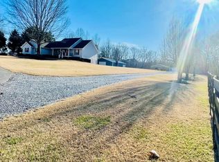 4733 Price Rd, Gainesville, GA 30506