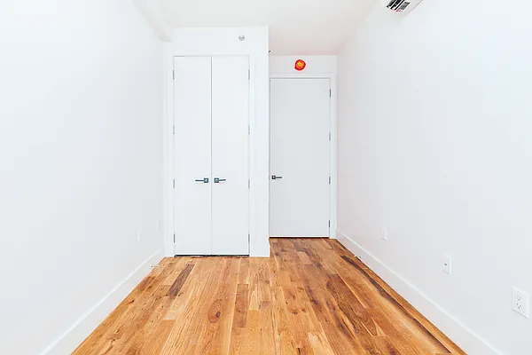 Rented by Nooklyn NYC LLC | media 57