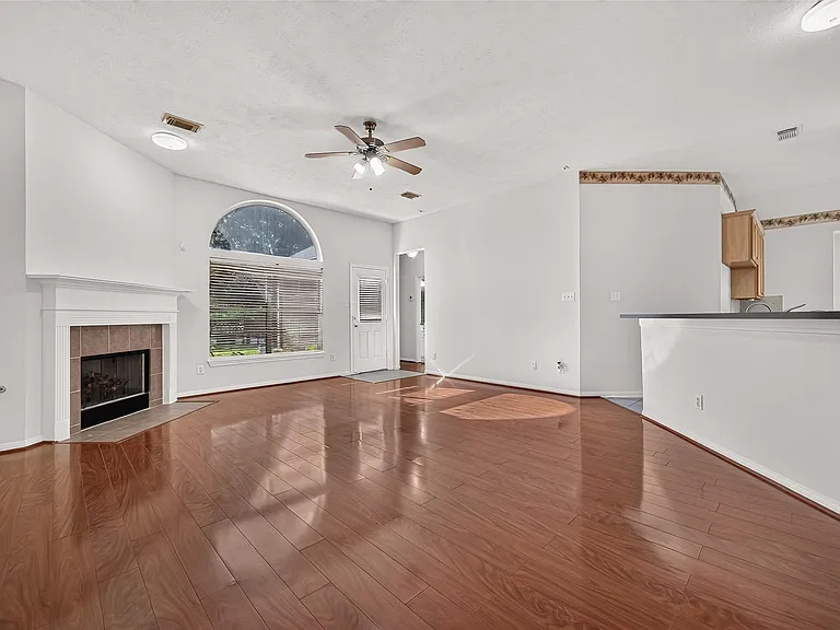 10802 Warner Hollow Ct — Photo 10
