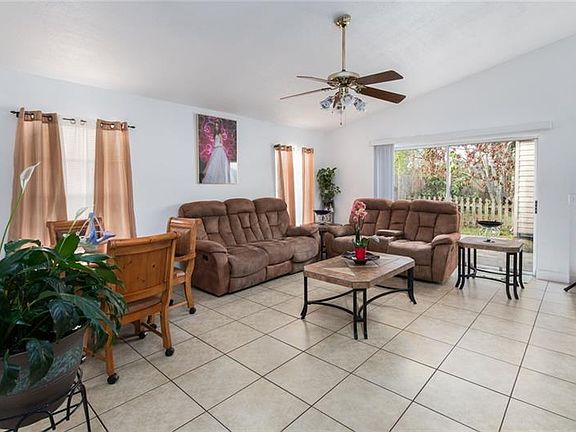 3rd image of 9935 Dean Cove Ln