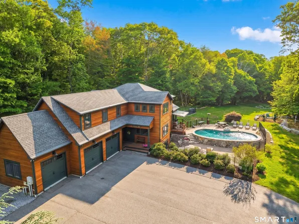 178 Great Neck Road, Waterford, CT 06385