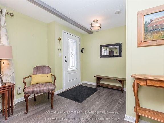 4th image of 29 Main St