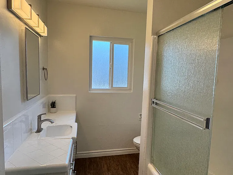10715 La Reina Ave #A — Photo 10