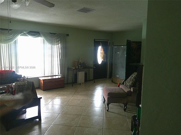 2nd image of 7422 NW 70th Ave