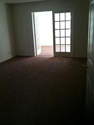 4th image of 700 Cragin Park Dr