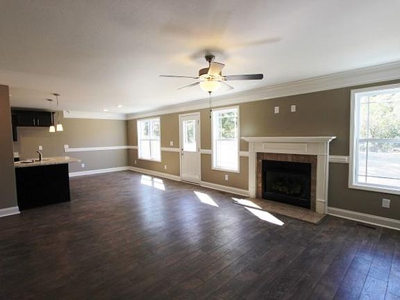 2nd image of 49 Sycamore Hl Lot 49