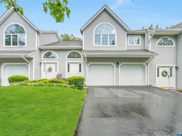 6 Drake Dr #6, Hillsdale, NJ 07642