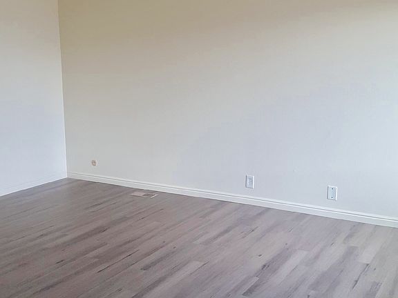 3rd image of 4154 S 3200 W APT 2