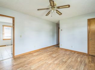 211 Valley View Ave, Rural Retreat, VA 24368