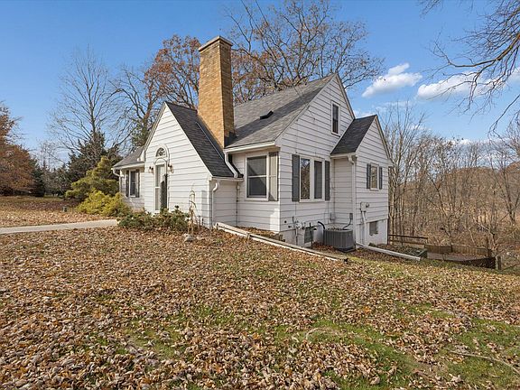 4th image of 1865 Laraway Lake Dr SE