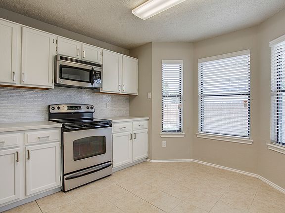 5th image of 1107 Hanover Dr