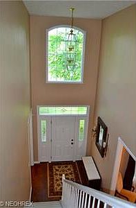 4th image of 1056 Elmwood Dr