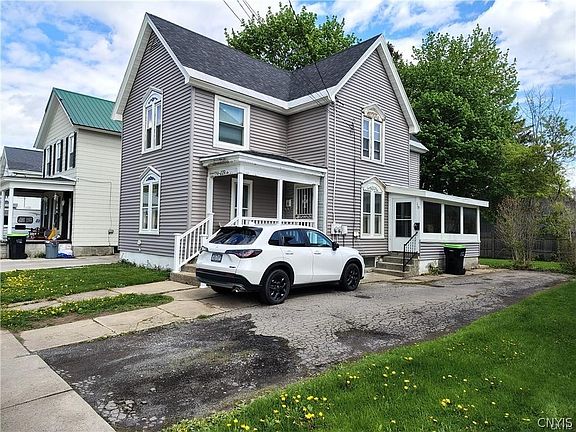 2nd image of 119 1st Ave